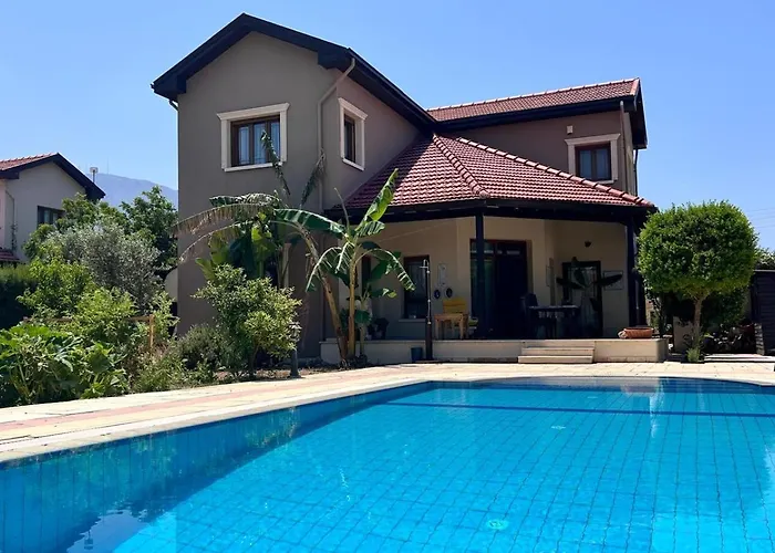 Camelot * Kyrenia (Northern Cyprus)