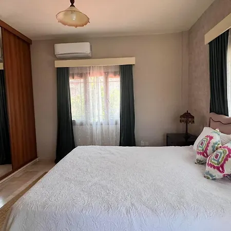 Camelot * Kyrenia (Northern Cyprus)